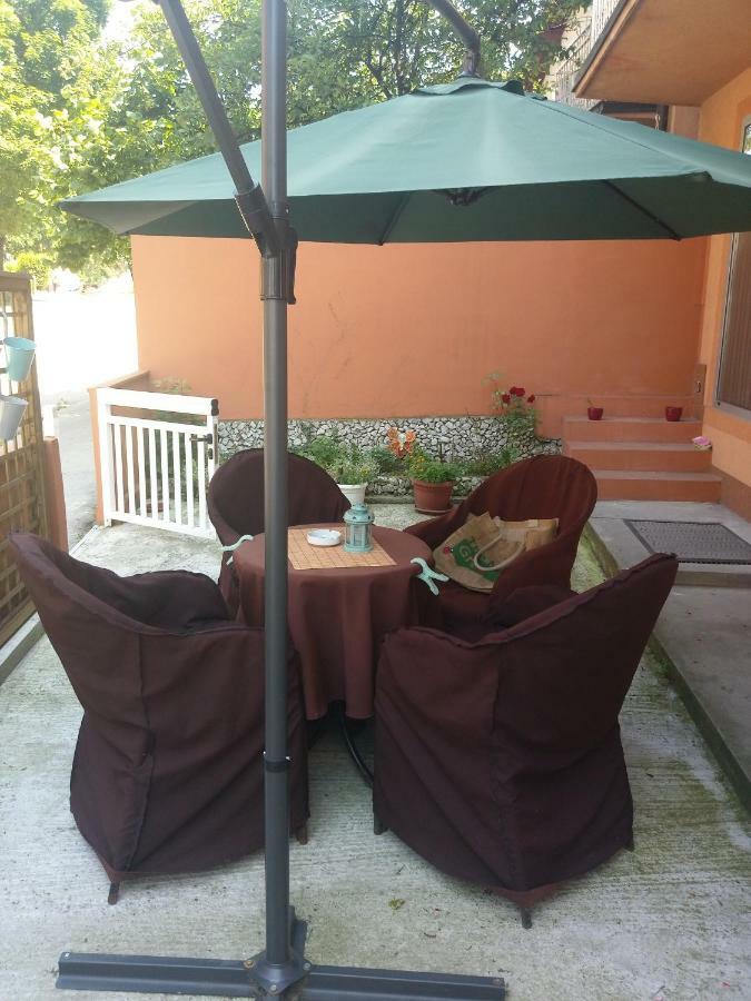 Apartman Hitno Тузла Екстериор снимка